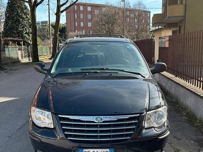 Usata Chrysler Voyager 150 CV (110 kW) 2007 Nero Monovolume
