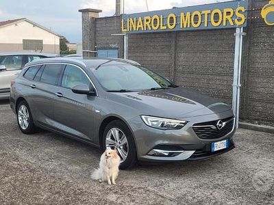 Usata Opel Insignia Innovation 136 CV (100 kW) 2018 Oro Station wagon