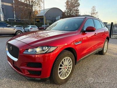 Usata Jaguar F-Pace Portfolio 180 CV (132 kW) 2018 Rosso SUV