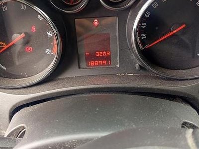 Usata Opel Meriva 101 CV (74 kW) 2016 Nero Monovolume