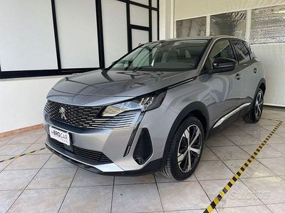 Usata Peugeot 3008 Allure 131 CV (96 kW) 2022 Grigio SUV