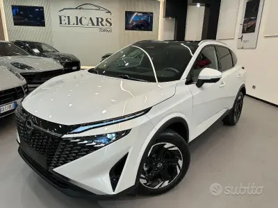 Nuova Nissan Qashqai N-Connecta 158 CV (116 kW) 2025 Bianco metallizzato SUV