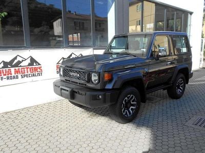 Nuova Toyota Land Cruiser 230 CV (169 kW) 2025 Grigio SUV