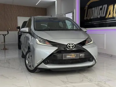 Usata Toyota Aygo X-cite 69 CV (50 kW) 2018 Grigio Utilitaria
