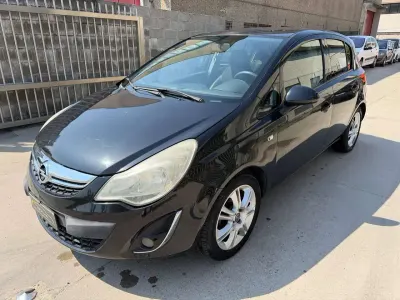 Occasion Opel Corsa Club 86 PK (63 kW) 2012 Zwart Hatchback