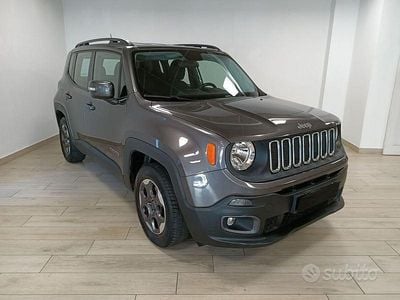 Usata Jeep Renegade Longitude 110 CV (80 kW) 2016 Grigio scuro SUV