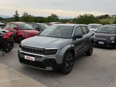 Usata Jeep Avenger 101 CV (74 kW) 2025 SUV
