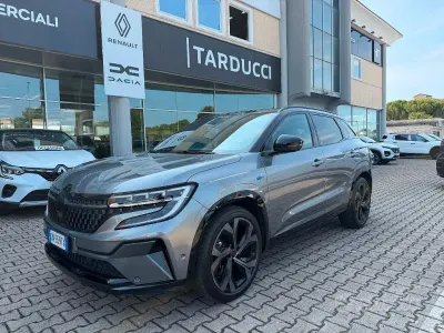 Usata Renault Austral Techno Esprit Alpine 200 CV (147 kW) 2023 Grigio SUV