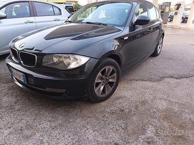 Usata BMW 120 177 CV (130 kW) 2010 Nero Utilitaria