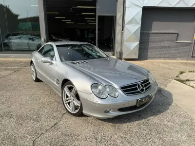 Usata Mercedes SL500 306 CV (225 kW) 2002 Argento Cabrio