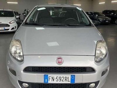 Usata Fiat Punto Lounge 69 CV (50 kW) 2018 Argento Utilitaria