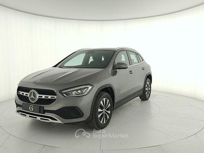 Grigio Usata 2021 Mercedes GLA180 Executive SUV | 31.600 € (Buon prezzo)