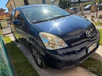 Usata Toyota Corolla 110 CV (80 kW) 2005 Blu Berlina