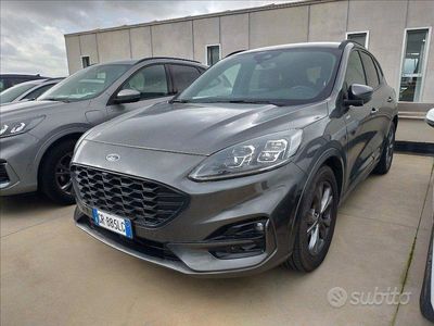 Usata Ford Kuga ST-Line 120 CV (88 kW) 2023 Grigio SUV