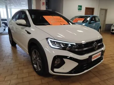 Begagnad VW Taigo R-line 110 HK (80 kW) 2023 Vit SUV