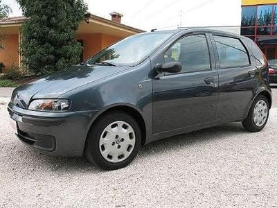 Usata Fiat Punto 60 CV (44 kW) 2003 Grigio Berlina