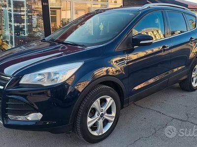 Usata Ford Kuga Titanium 120 CV (88 kW) 2015 Blu SUV