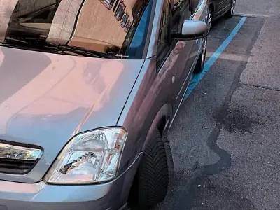 Usata Opel Meriva 101 CV (74 kW) 2009 Grigio Monovolume