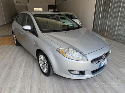 Usata Fiat Bravo Dynamic 89 CV (65 kW) 2007 Grigio Utilitaria