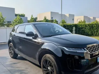 Usata Land Rover Range Rover evoque 150 CV (110 kW) 2019 Nero SUV