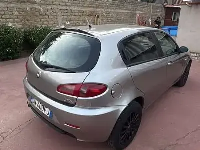 Usata Alfa Romeo 147 Distinctive 120 CV (88 kW) 2008 Utilitaria