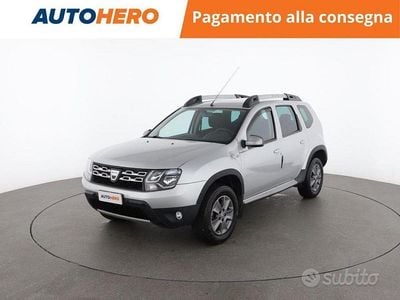 Usata Dacia Duster Lauréate 110 CV (80 kW) 2015 Grigio SUV