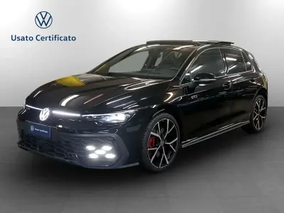 Usata VW Golf VIII GTI 265 CV (194 kW) 2025 0e grenadill black metallizzato Berlina