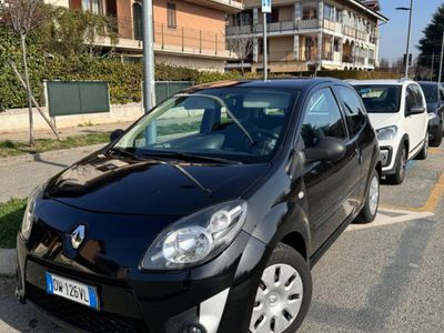 usata Renault Twingo 2 "Le iene"