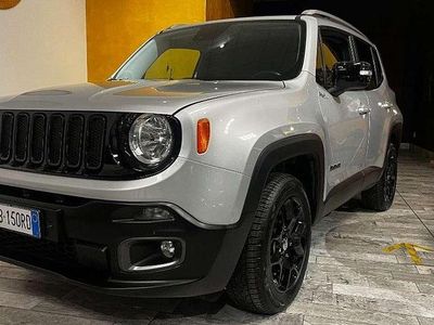 Usata Jeep Renegade Limited 140 CV (102 kW) 2015 Grigio SUV