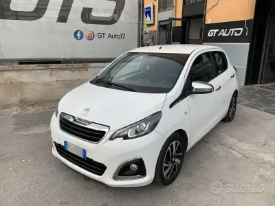 Usata Peugeot 108 Allure 69 CV (50 kW) 2015 Bianco Berlina