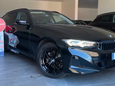 Usata BMW 318 Advantage 150 CV (110 kW) 2022 Nero Station wagon