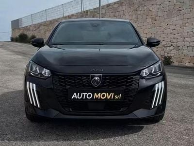 Usata Peugeot 208 Allure 101 CV (74 kW) 2025 Nero Utilitaria