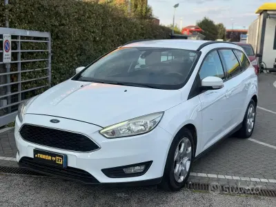 Usata Ford Focus Business Edition 120 CV (88 kW) 2015 Bianco Station wagon