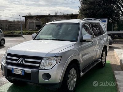 Usata Mitsubishi Pajero 169 CV (124 kW) 2008 Grigio SUV