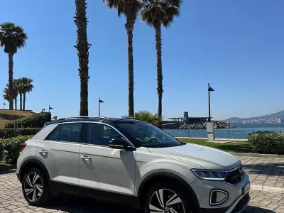Usado VW T-Roc Style 150 CV (110 kW) 2023 SUV