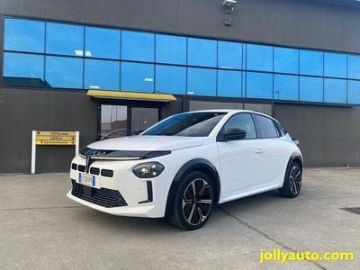 Usata Lancia Ypsilon 101 CV (74 kW) 2025 Bianco / metallizzato Utilitaria