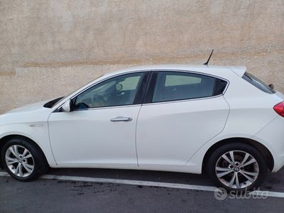 usata Alfa Romeo Giulietta 1.6 jtdm anno 2013