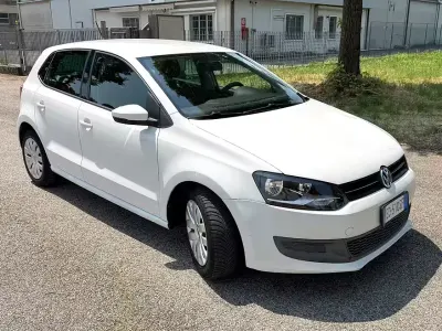 Usata VW Polo Comfortline 75 CV (55 kW) 2010 Bianco Utilitaria