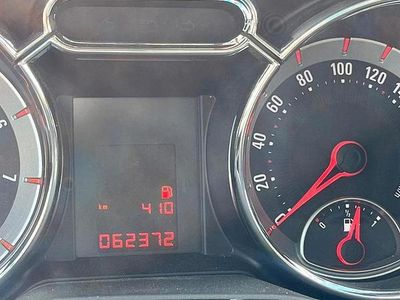 Usata Opel Adam 2015 Blu Utilitaria