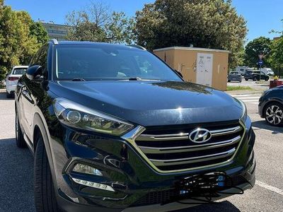 Nero Usata 2016 Hyundai Tucson SUV | 13.000 € (Cara)