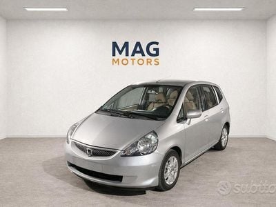 Usata Honda Jazz LS 83 CV (61 kW) 2006 Grigio Utilitaria
