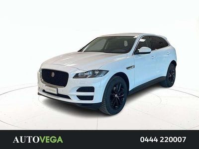 Usata Jaguar F-Pace Chequered Flag 180 CV (132 kW) 2019 Vari colori pastello SUV
