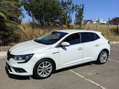 Usata Renault Mégane IV Intens 110 CV (80 kW) 2017 Bianco Berlina
