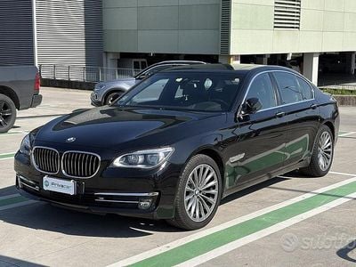 Usata BMW 730 Comfort Edition 258 CV (189 kW) 2014 Blu Berlina