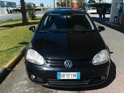 Nero Usata 2006 VW Golf V Berlina | 2500 € (Molto cara)