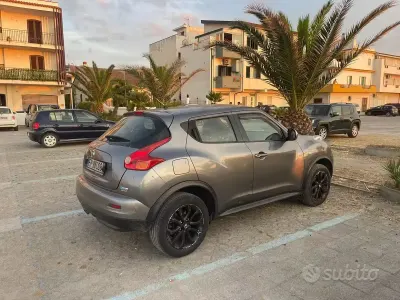 Usata Nissan Juke 110 CV (80 kW) 2013 Grigio SUV
