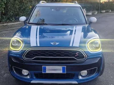 Usata Mini Cooper SD Seven 170 CV (125 kW) 2017 Blu/azzurro Utilitaria