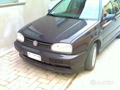 Usata VW Golf GT 101 CV (74 kW) 1996 Berlina