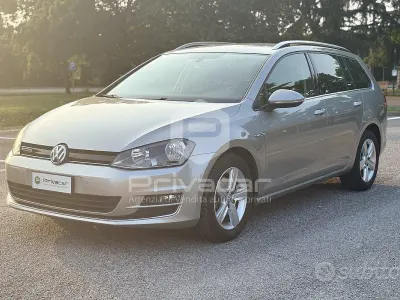 Usata VW Golf VII Highline 110 CV (80 kW) 2016 Grigio Station wagon