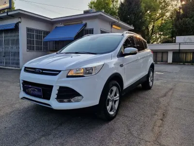Usata Ford Kuga Titanium 120 CV (88 kW) 2015 Bianco SUV
